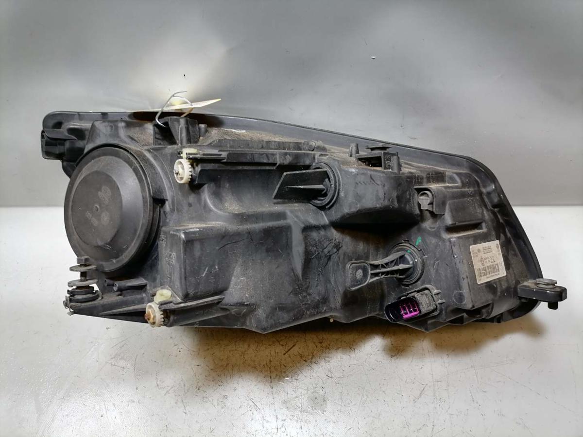 VW Caddy 3 2K original Scheinwerfer vorn links Halogen Facelift Bj.2011